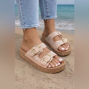 Forever Comfort Women's Pearl Embellished Platform Slide Sandals Size 9 New